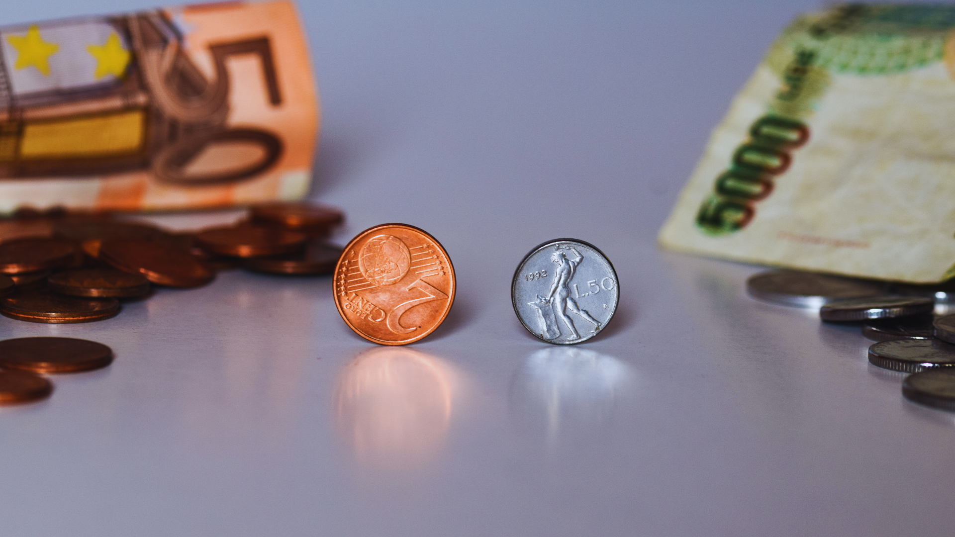 You are currently viewing Urban vs Suburban Investments: Evaluating Risk and Return Potential