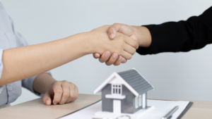 Read more about the article How to Analyse Real Estate Deals: Practical Metrics, Cash Flow Models, and Risk Assessment